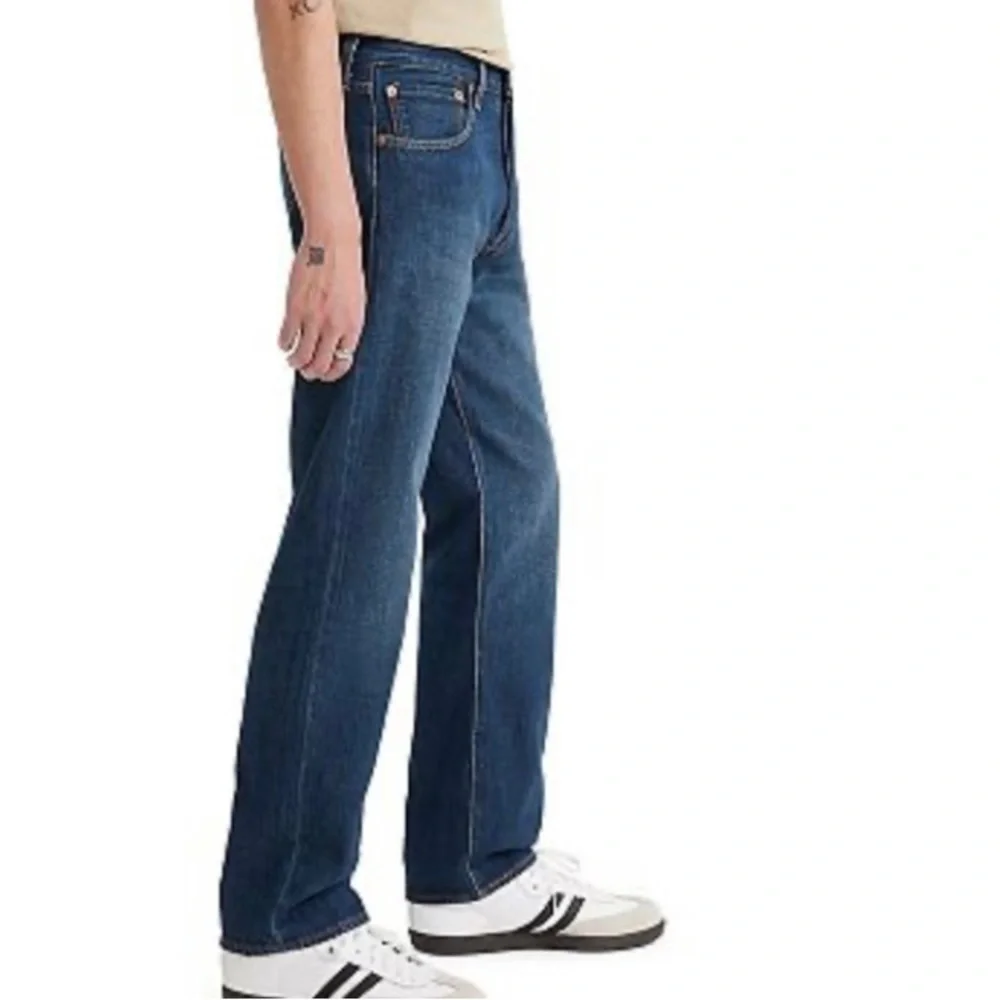 LEVI’S. Men’s 501  blue jeans. L30 X W36. Button‎ fly. Excellent conditio…